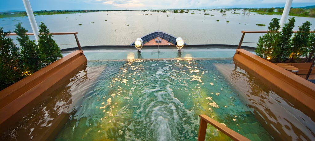 top deck plunge pool