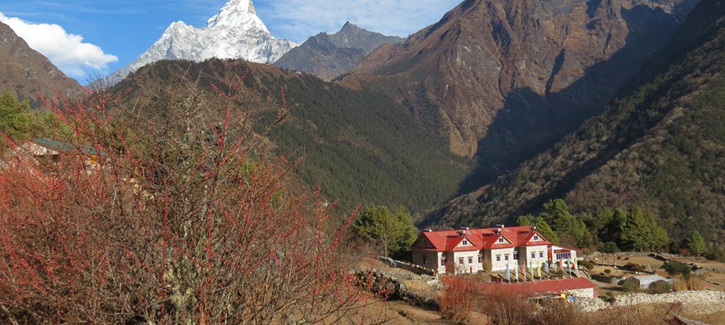 asia nepal tashinga everest summit lodge exterior