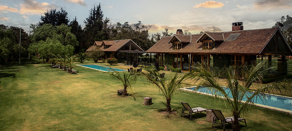 Latin America Ecuador Quito La Palma Polo Hotel exterior pool 