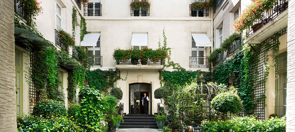 Europe France Paris Relais Christine Courtyard